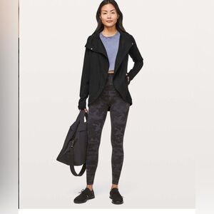 Lululemon rulu rally wrap size 8